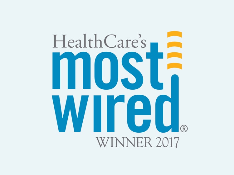 Gráfico con la inscripción Ganador del premio HealthCare's Most Wired en 2017