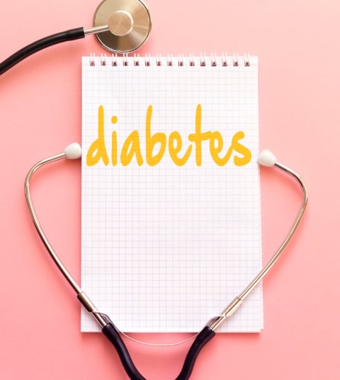 Diabetes text with stethoscope image