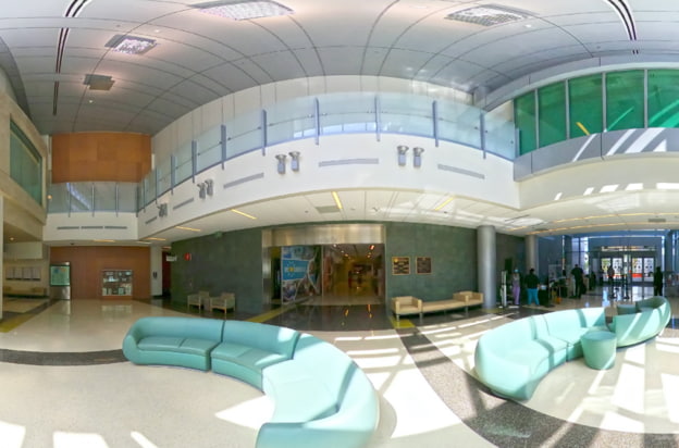 Vista de 360 grados del vestíbulo del hospital