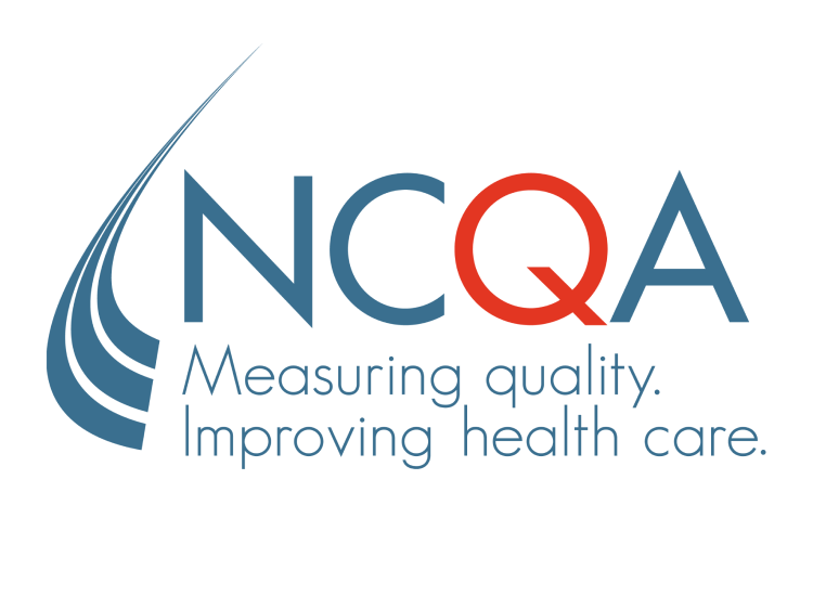 Logo de NCQA y texto que dice: medición de calidad, mejorando la atención de salud