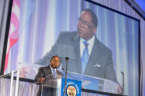 Hospital Dedication Ceremony | © Maya Myers Photography