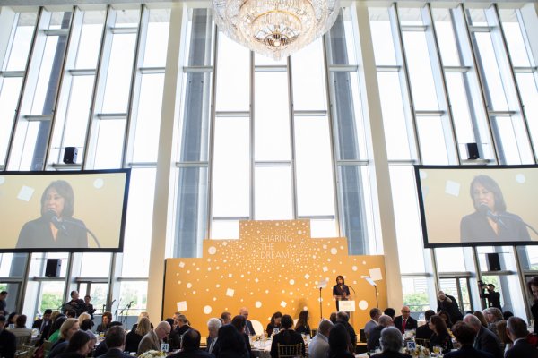 Sharing the Dream Luncheon | © Maya Meyers Photography