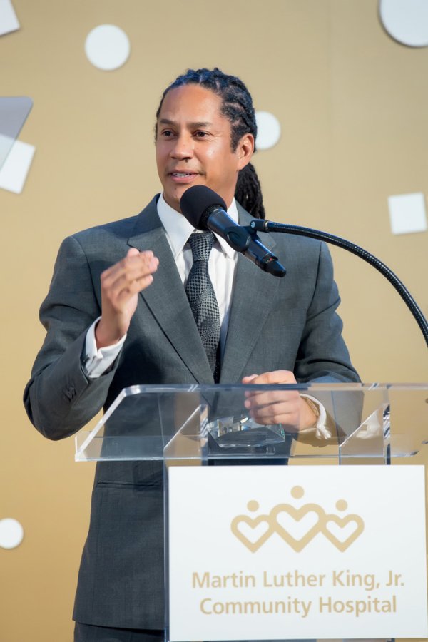 Sharing the Dream Luncheon | © Maya Meyers Photography