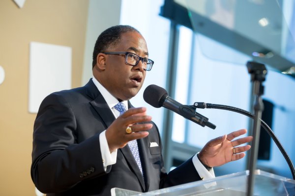 Sharing the Dream Luncheon | © Maya Meyers Photography