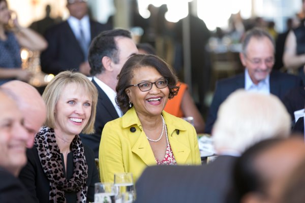 5th Anniversary Sharing the Dream Lunch | © Maya Meyers Photography